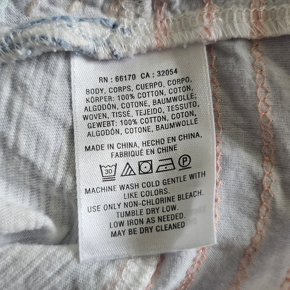 Anthro Akemi + Kim White Embroidered Blouse - Picture 12 of 12